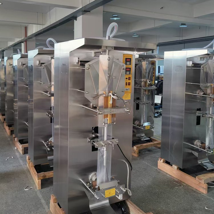 ACBP-1 Modern bag water filling machinery (Sachet Water Filling Machinery) for precise and efficient water packaging processes.